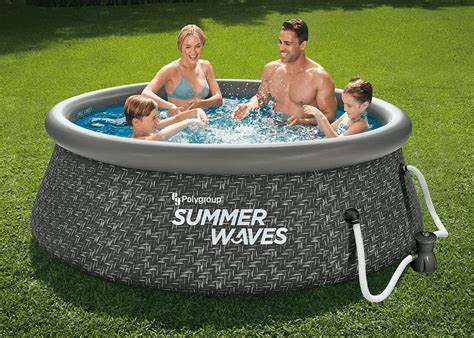 Alt Tag: Summer Waves pool