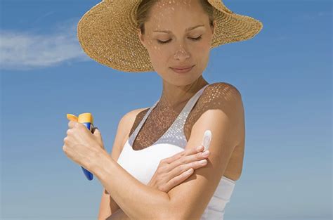 Sunblock & Makeup: Tips Agar Tidak Cepat Luntur