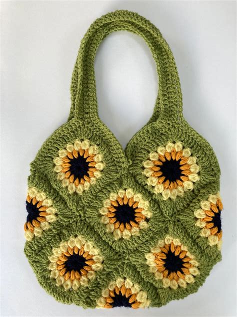 Sunflower Crochet Bag Free Pattern
