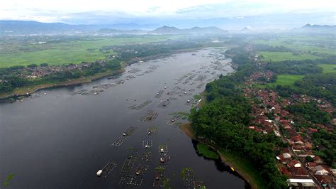 Sungai Citarum Dimana in Indonesia