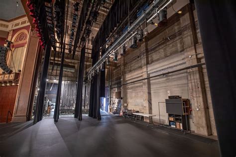 Support backstage area