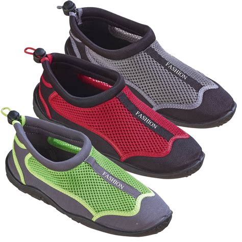 Sand 'n Surf Water Shoes. Size 7. Great shoes for water sport. Soles