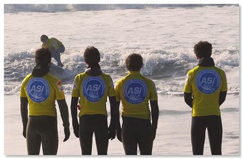 Surf Instructor demonstration