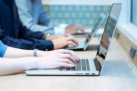 Surface Laptop vs Surface Pro Graphics Card Performance Comparison