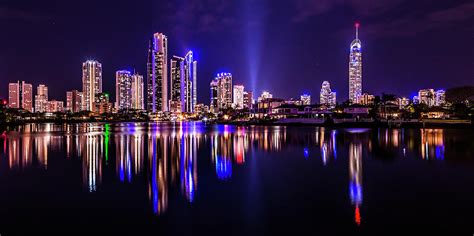 Surfers Paradise Night