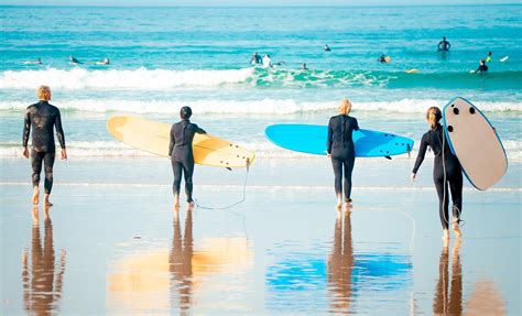 Surfing Group Lesson
