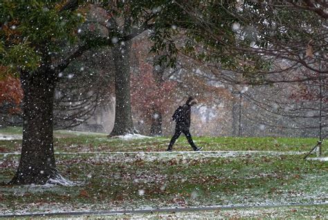 Calculate Your College Costs with Swarthmore's Net Price Calculator - Find Out Your True Cost of Attendance