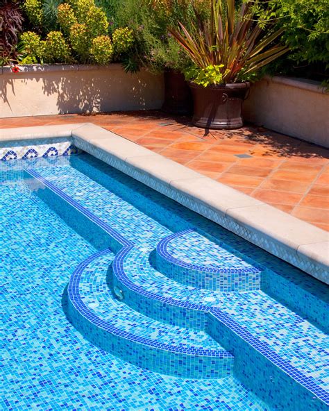 Best Pool Tile Small Bathroom Designs 2013