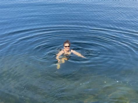 Swimming in Archipelago