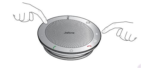 Switch Between Bluetooth Device and Speaker During Calls