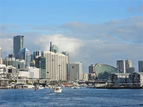 Sydney Harbour Commentary