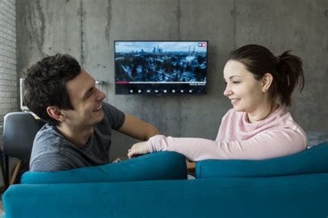 TCL 65R615 Sound Features Review