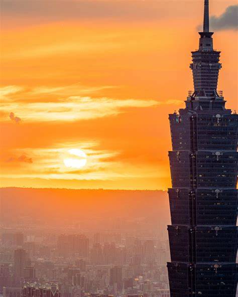 Taipei 101 Sunset