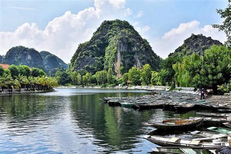 Tam Coc Three Caves