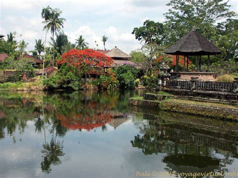 Taman Ayun reflections