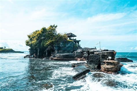 Tanah Lot High Tide
