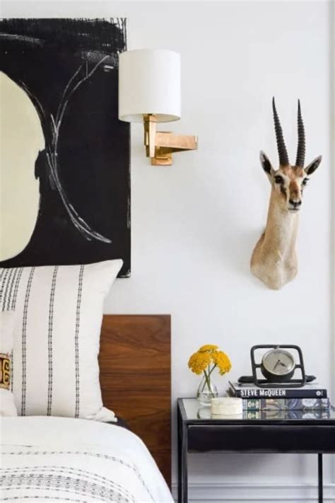 The Art of Eclectic Elegance: Mastering Tasteful Decorating with Taxidermy