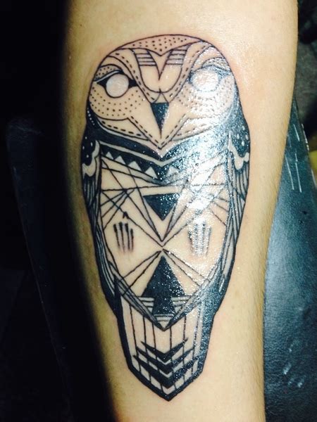 Tato Manguni