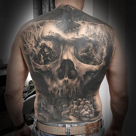 Tattoo Back Skull