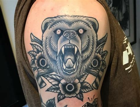 Tattoo Bear Head