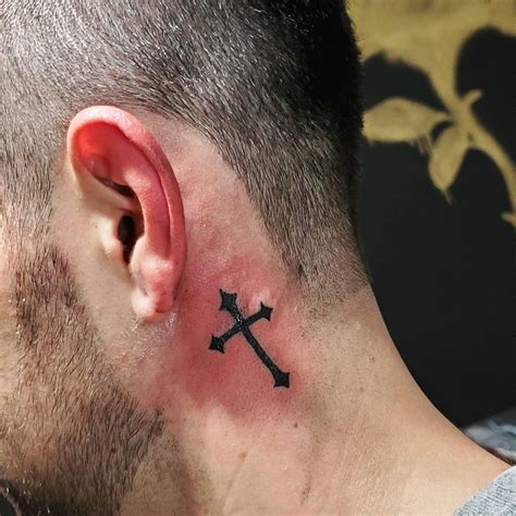 50 Cross Tattoo Ideas To Try For The Love of Jesus