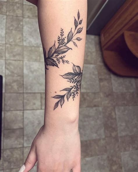 Tattoo Flowers With Vines