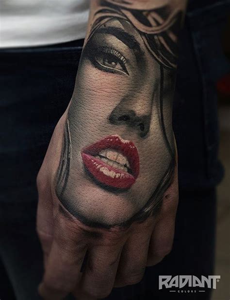 Tattoo Hand Face