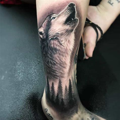 Tattoo Howling Wolf