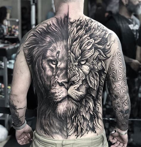 Tattoo Lion Back