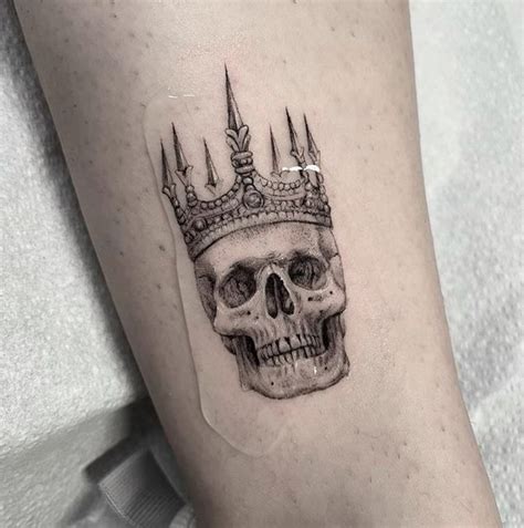 Tattoo Skull Crown