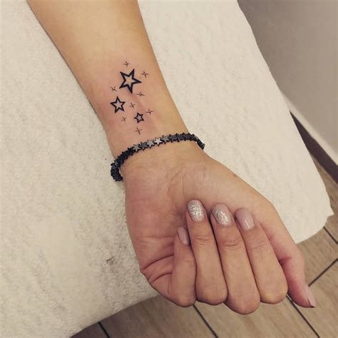 Tattoo Star Wrist