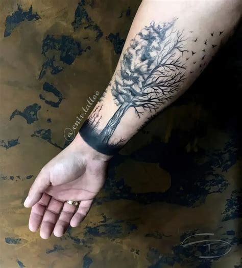 Tattoo Tree Man