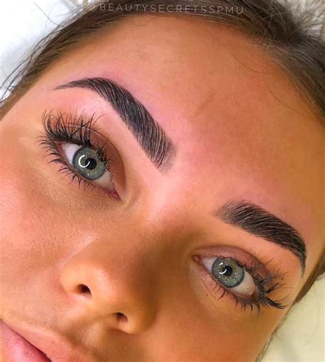 35 Beautiful Eyebrow Tattoo Designs for Women Individual