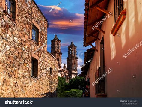 Taxco Colonial Architecture