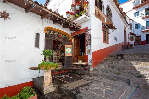 Taxco colonial architecture