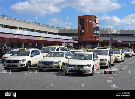 Taxis From the Terminal