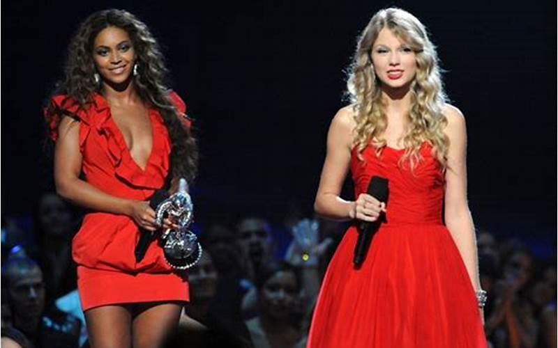 Taylor Swift And Beyonce At The Vma 2009
