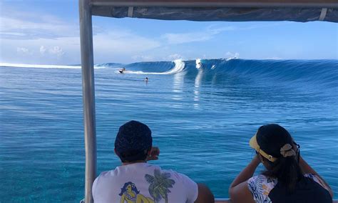 Teahupoo tour experience