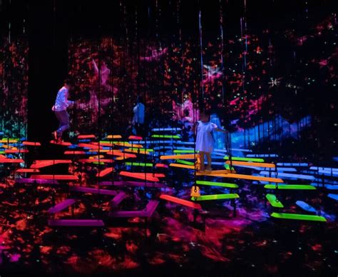 TeamLab Singapore