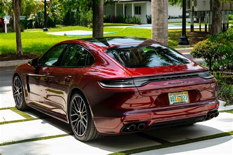 Technology and Safety features of the 2023 Porsche Panamera