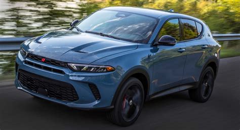 Technology features of 2023 Dodge Hornet
