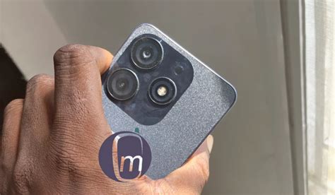 Kamera Belakang Tripel 50MP AI