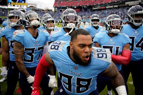Battle for Victory: Tennessee Titans Take on Their Rivals Today in a High-Stakes Game