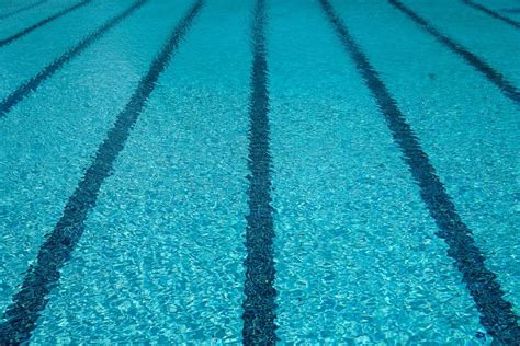 Testing Your Pool: The Key to Knowing How Long After Adding Bleach to Pool Can You Swim