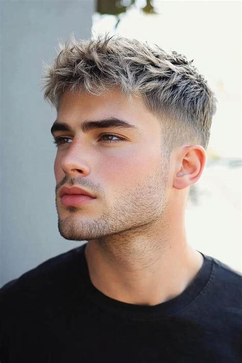 Textured Crop: Modern and Edgy