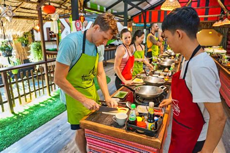 Thai Cooking Class Market Tour
