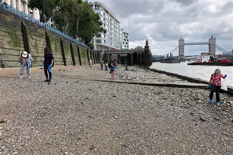 Thames Beachcombing