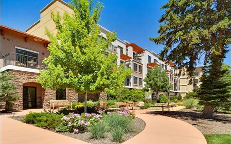 The Carillon at Boulder Creek – A Serene and Comfortable Senior Living Community