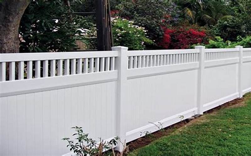 The Pros And Cons Of Lowers Privacy Fences: Are They Worth The Investment?