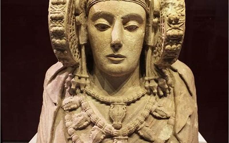 The Symbolic Significance Of The Lady Of Elche